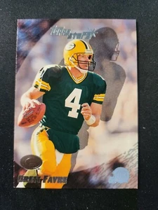 2000 Topps Stars Brett Favre card #20 - Picture 1 of 2