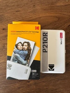 Kodak Mini 2 Retro 4Pass Tragbar mobiler Foto Drucker 5.3x8.6cm P210R - Weiß - Bild 1 von 3
