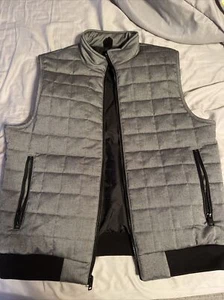 Mens Express black Grey zip up Puffer Vest Size M New W/tags Puffy Zipper - Picture 1 of 10