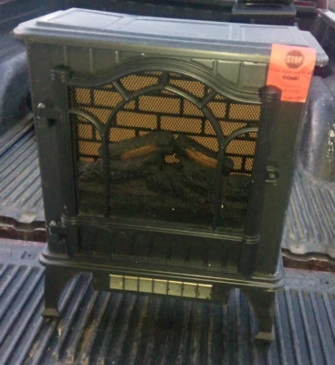 Calentador de estufa eléctrica 3D Mainstays negro 1500 W de 2 configuraciones con llama realista Foto 1 de 4