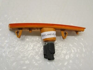 Parachoques delantero izquierdo Chevy Camaro 2016-2020 luz marcadora OEM 23169181 - Imagen 1 de 8