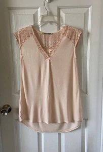Anthropologie Little Yellow Button Pale Pink Blouse Size Extra Small - Picture 1 of 6