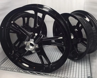 Harley Tri glide  FREEWHEELER gloss Black Wheels BEARINGS 2014 -23 OUTRIGHT - Image 1 of 4