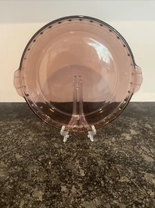 Plato de vidrio prensado estriado vintage Pyrex arándano/púrpura pastel #229 9,5" - Imagen 1 de 3