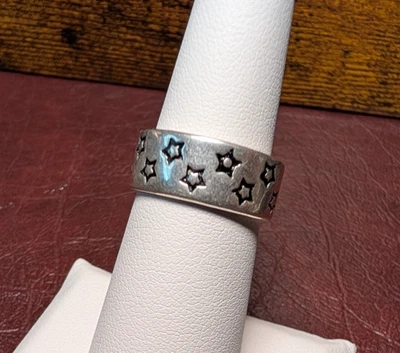Size 6 Chunky Engraved Star Black Sterling Silver 925 Ring - Free Size - Image 1 of 4