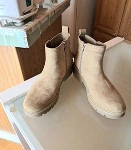 Neu ohne Etikett hellbraune Stiefel Größe 9 M von Somona seitlicher Reißverschluss bereit für Herbst/Winter - Bild 1 von 4
