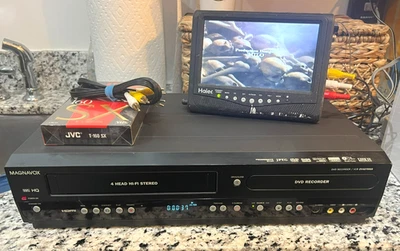 Magnavox ZV427MG9 Grabadora DVD Hi-Fi 4 Cabezales VCR Combo HDMI - ¡Probado! Sin mando a distancia- Foto 1 de 4