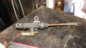 1986 yamaha fz600 rear brake master cylinder - Picture 1 of 1