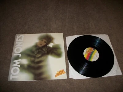 Tom Jones Hit Parade LP  International  EX / VG+ VINYL WITH BOOKLET - Image 1 of 4