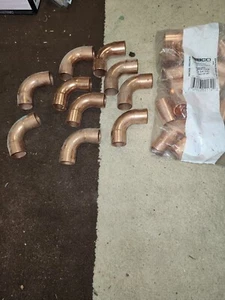 25 3/4 Copper Coup And 10 3/4 Copper Elbows - Picture 1 of 4