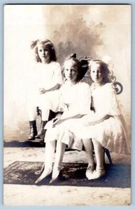 1919 RPPC Drake Stuio Aurora Indiana The Roof Brothers Mary Leah & Elsie postal - Imagen 1 de 2