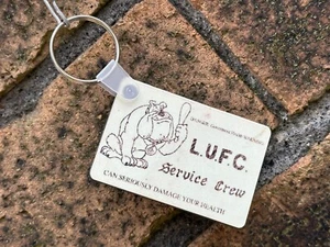 Leeds utd-Service Crew-Retro copy 80’s Hooli calling card KEY Ring - Picture 1 of 2