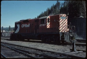 BH.DDB1.CP1176 Original Slide Canadian Pacific GP9 #8707 at Golden, BC - Picture 1 of 1