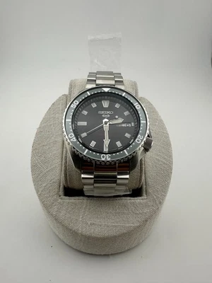 Sieko 5 Sports Black Dial Automatic Watch SRPL85 Brand New In Box - Image 1 of 4