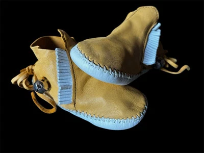 Vintage Minnetonka Pa Poo Shu  Deerskin Baby Moccasins Size 6 NWOB ! - Image 1 of 4
