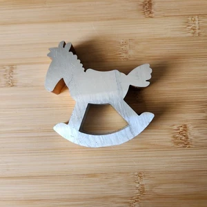 Cressona Aluminium Schaukelpferd Weihnachtsdeko Regal Sitter Schnickschnack - Bild 1 von 9