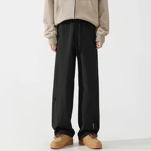 Sportliche Cargohose mit Taschen Jogginghose Sweatpants für aktive Kleidung für Herren - Bild 1 von 28