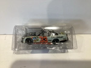 1/64 Action 2010 #33 Clint Bowyer Chevrolet Chevy Impala Custom - Picture 1 of 1