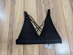 NWT! Lululemon A Little Bit Closer Bralette In Black Size L - Picture 1 of 9