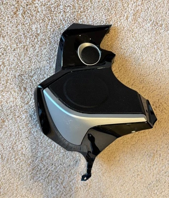 ** Cubierta de rejilla de altavoz negro brillante BMW K1600 GT GTL B GA * IZQUIERDA ** Foto 1 de 4