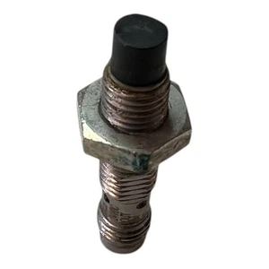 OMRON E2A-S08KN04-M5-B2 Proximity Sensor - Picture 1 of 5