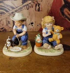 2 Vtg 1985 Homco DENIM DAYS Figurines #1503 (Puppy Love) & 1504 (After Chores)  - Picture 1 of 8