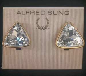NWT Stunning Vintage Signed "Alfred Sung" Goldtone Crystal Clip On Earrings - Picture 1 of 5
