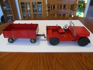 Vintage 1946-1967 Marx Lumar Red Willys Jeep and Trailer, 22" L, Used - Picture 1 of 12