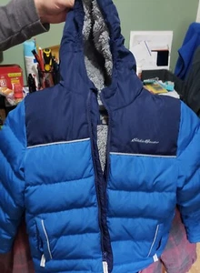 Eddie Bauer Boys Classic Down Hooded Puffer Faux Shearling FleeceWinterJacket XS - Picture 1 of 5