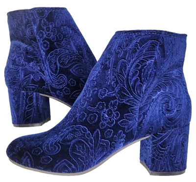 Bonitas botas de jacquard florales de tela de terciopelo azul para mujer ZIGI SOHO talla 7,5 M con cremallera Foto 1 de 4