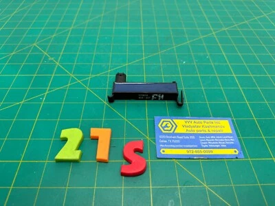 13-14 Cadillac XTS KEYLESS ENTRY ANTENNA OEM 13502549 - Image 1 of 4