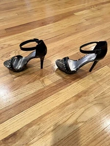 JS by Jessica I Gently Worn Cute Black Patent Leather And Snakeskin 4” Heels - Picture 1 of 13