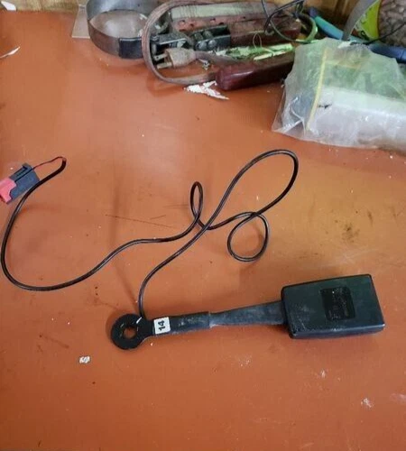 Ford Focus 2002-2007 cinturón de seguridad delantero hebilla lado del conductor Foto 1 de 1