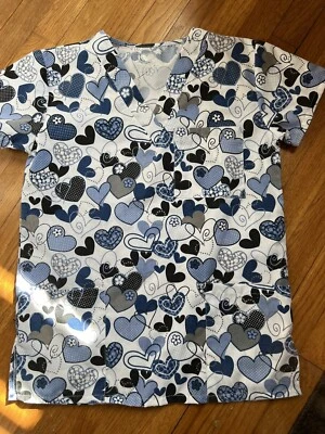 I love Scrubs - womens scrub top Navy Blue Heart design- XS - Image 1 of 4