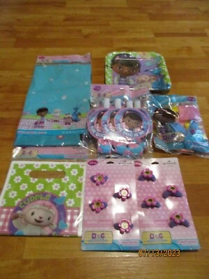 Lote de 7 piezas de suministros de fiesta Hallmark Doc McStuffins 2012 multicolor Disney nuevo en stock Foto 1 de 4
