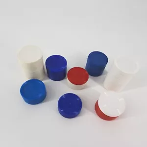 90+ Vintage Interlocking Plastic Poker Chips white red blue greek key card suits - Picture 1 of 7