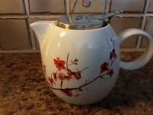 Tea Forte Pugg 24 oz Ceramic Teapot w Stainless Steel Infuser NEW In Box - Picture 1 of 10