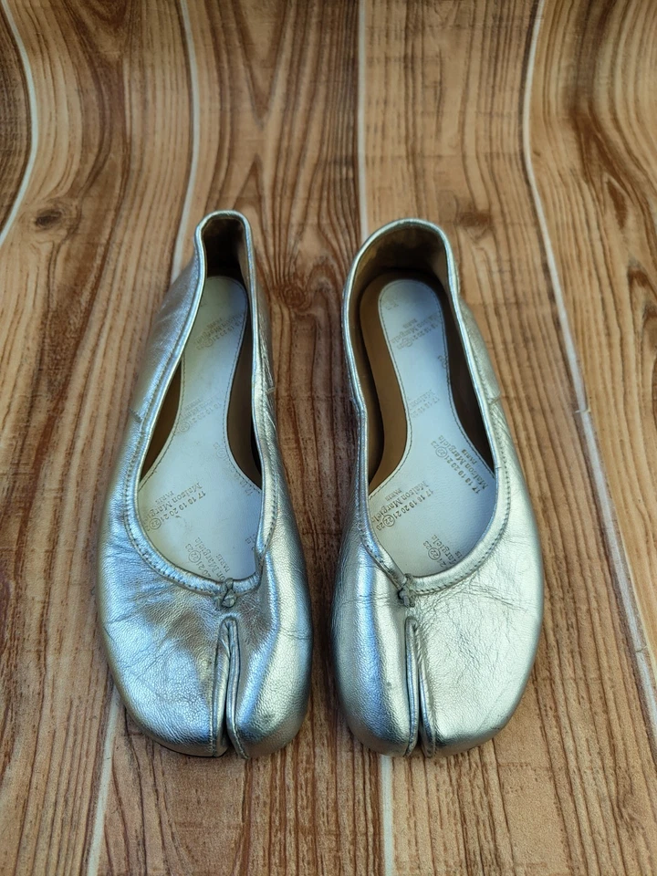 Кожаные серебряные балетки Maison Martin Margiela TABI ЕС 36 США 6 - Изображение 1 из 4