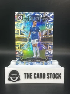 Lewis Dobbin 2023-24 Panini Select Premier League - Winter Camo Prizm /110 (RC) - Bild 1 von 2