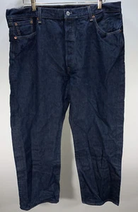 Levis 501 Mens Denim Jeans Straight Leg Full Button Fly Size 42x32 - Picture 1 of 8