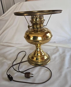 1 VINTAGE BRASS ELECTRIFIED RAYO KEROSENE LAMP - Picture 1 of 7