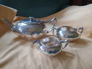 ANTIQUE JAMES DIXON & SONS EPBM SILVER PLATED HAND HAMMERED 3 PIECE TEA SET E846 - Picture 1 of 8