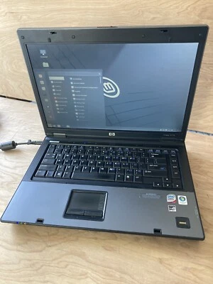 HP Compaq 6710b 15.4in. Intel core 2 Duo @2.1GHz/2Gb/120 Gb, Linux Mint - Image 1 of 4