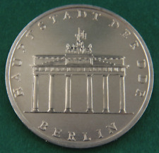 A.S.S DDR 5 Mark Gedenkmünze Brandenburger Tor 1982 J: 1536 stgl Bankfrisch R