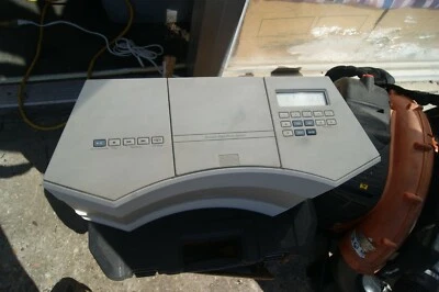 BOSE CD-3000 AM/FM RADIO /CD WITH REMOTE CONTROL - Image 1 of 4