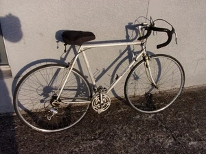 Vélo de course Motobecane MOTOLITE  sorti de grenier T57 , no peugeot bianchi - Imagen 1 de 11