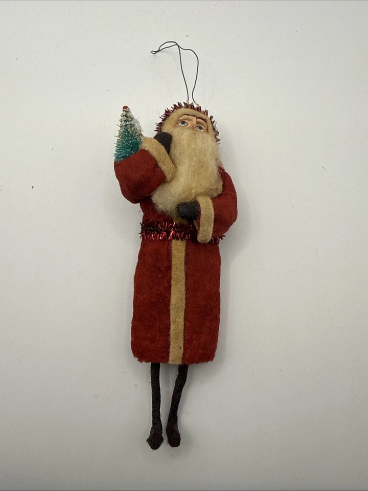 Arte popular hecho a mano Papá Noel hecho a mano adorno primitivo 5” fieltro y metal Foto 1 de 4