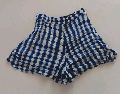 AQUA Woman’s Blue & White Batik Bohemian Beach Mini Lined Flair Shorts Size M - Image 1 of 4