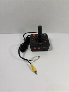 ATARI Joystick TV Juegos Plug & Play Jakks Pacific 2008 - 10 Juegos Clásicos - Imagen 1 de 4
