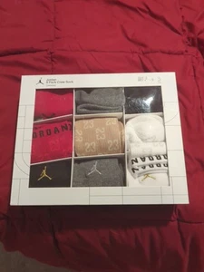 NIKE Air Jordan 9 Pack Crew Sock Cushioned Youth 5Y-7Y NEW Gift Box (W6-10/M6-8) - Picture 1 of 2